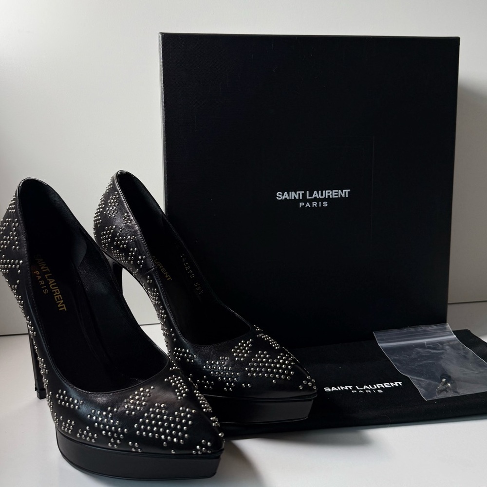 Saint Laurent Janis Studded Black Leather Pumps 38.5